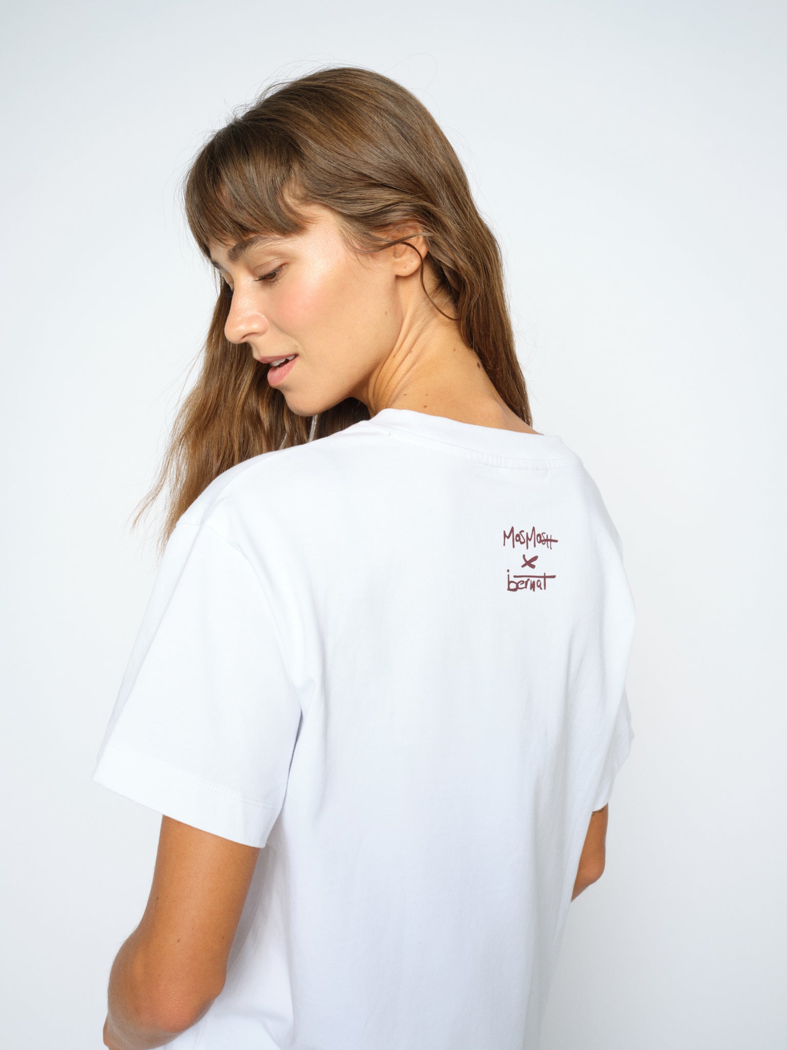 Modelshot / White / Detail